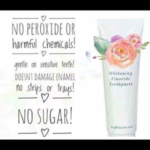 Whitening toothpaste